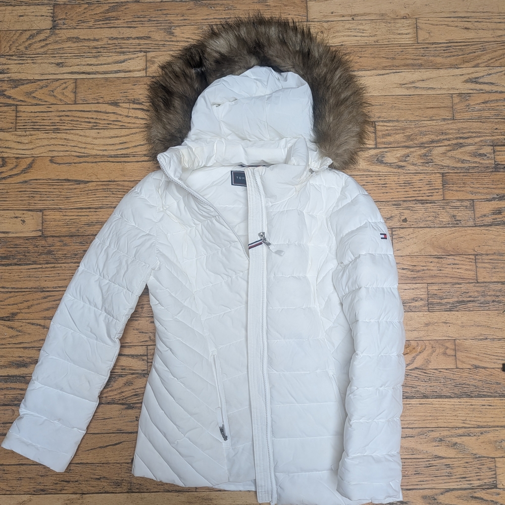 Tommy Hilfiger Snow White Puffer with Faux Fur Trim